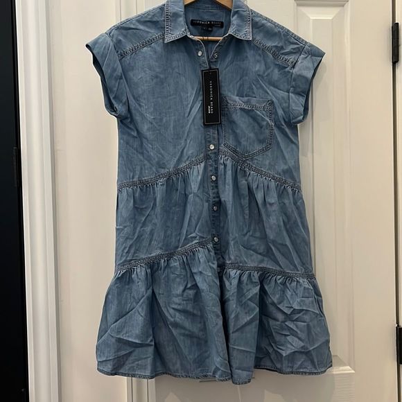 Veronica Beard Dresses & Skirts - Veronica Beard Harrow Denim dress